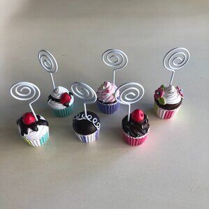 CUPCAKE PLACE CARD HOLDERS WITH CARDS INCLUDED - SET OF 6